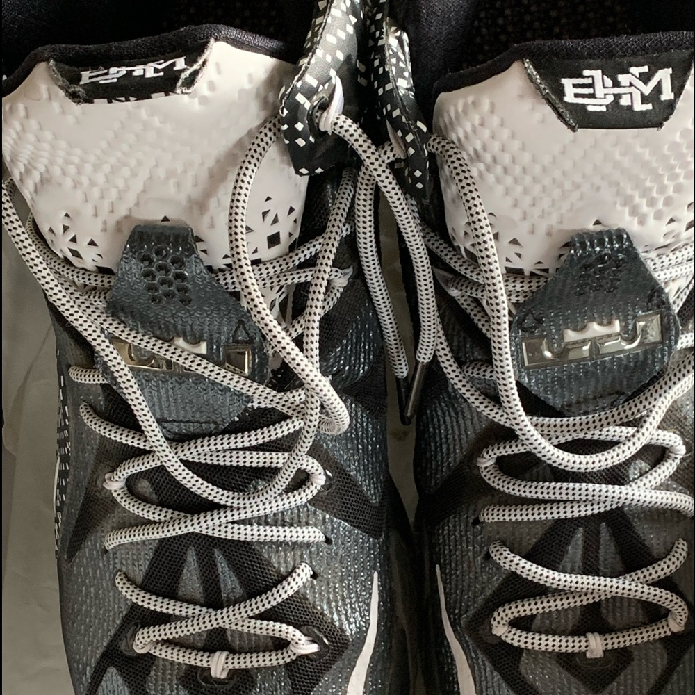 Lebron XII BHM Men 13 Black/White